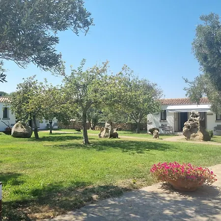 Agliuledda Sara&luigi Sant'Antonio di Gallura